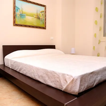 Nomelia Apartament *