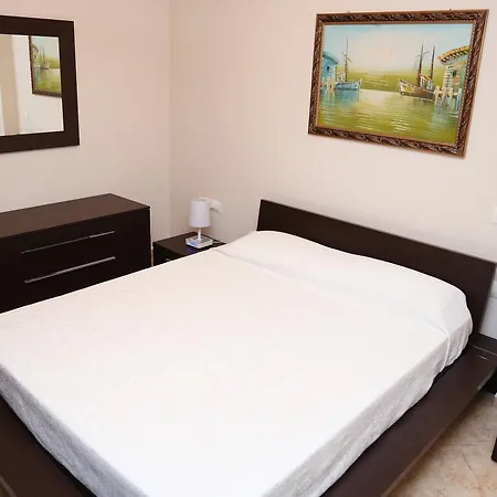 Nomelia Apartament